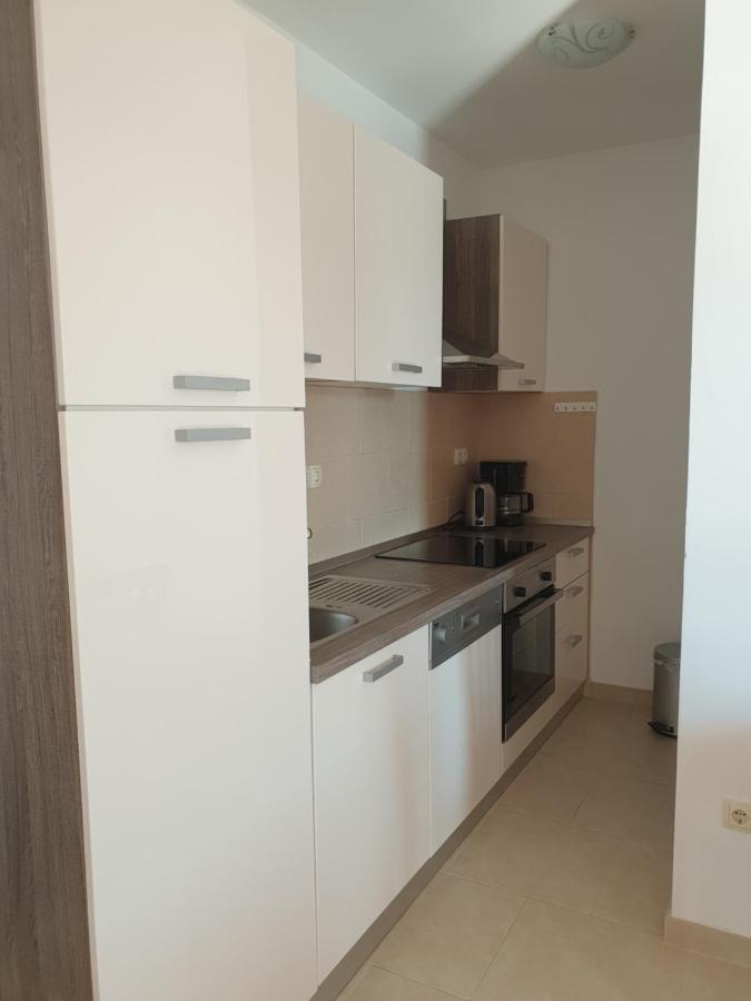 Apartmani I Sobe Jusic Rab Town Eksteriør billede