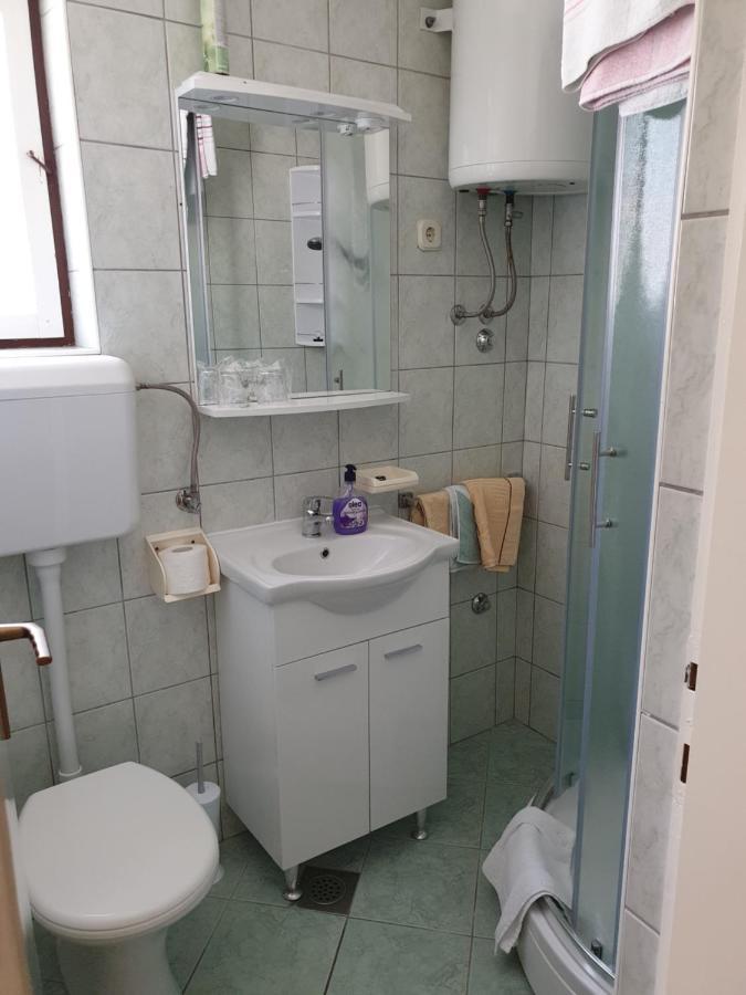 Apartmani I Sobe Jusic Rab Town Eksteriør billede