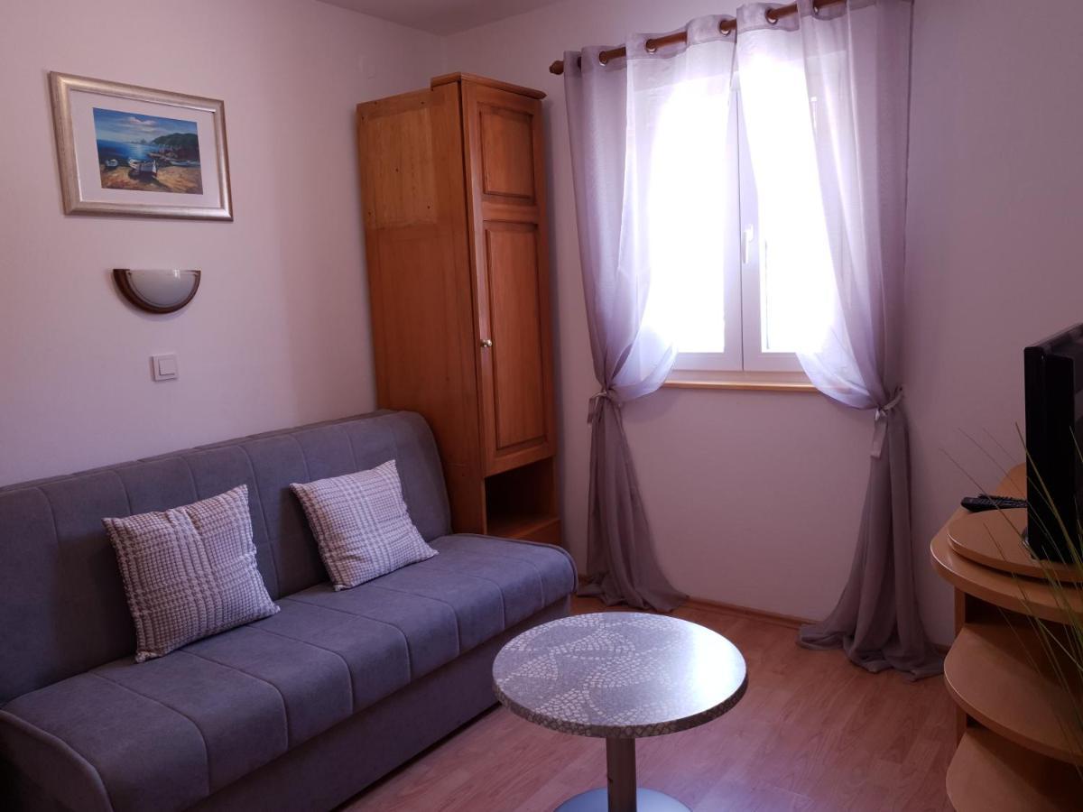 Apartmani I Sobe Jusic Rab Town Eksteriør billede
