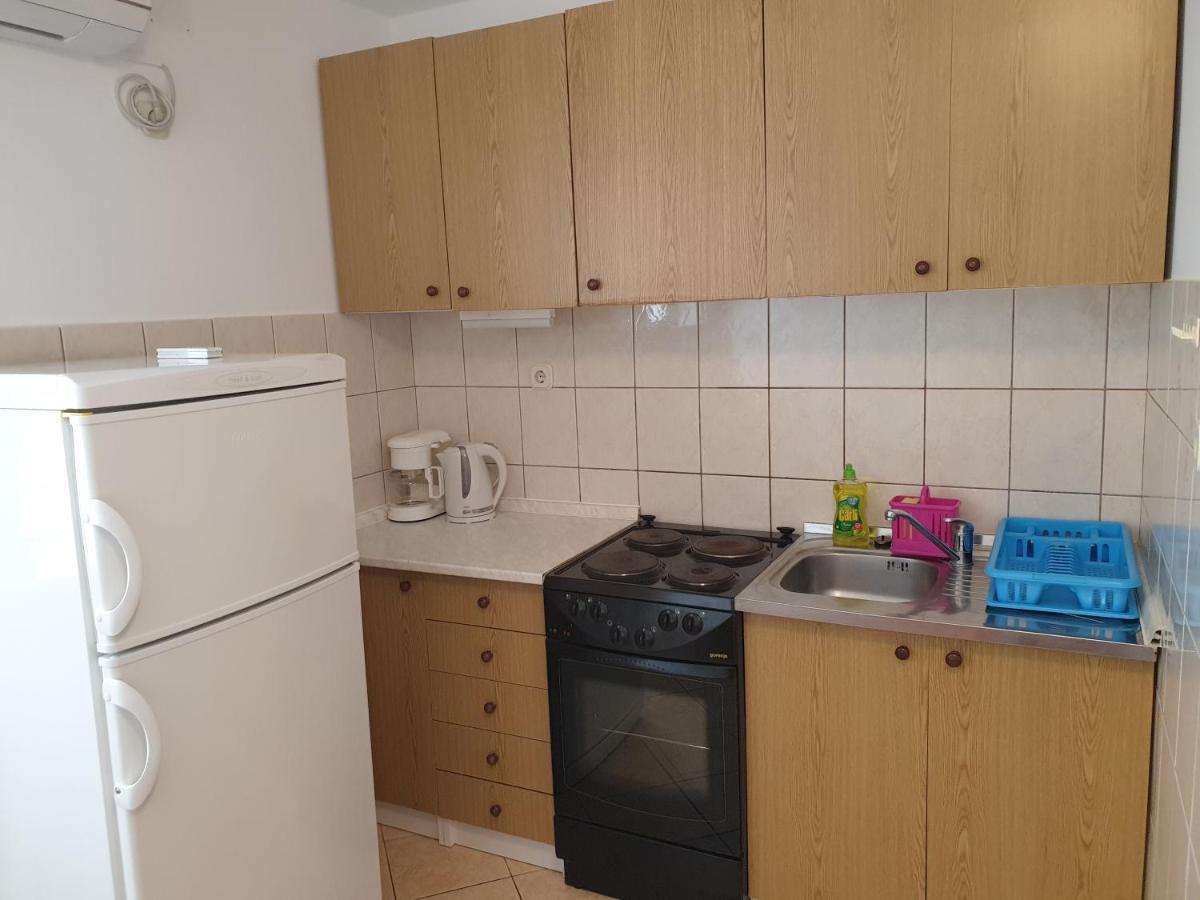 Apartmani I Sobe Jusic Rab Town Eksteriør billede